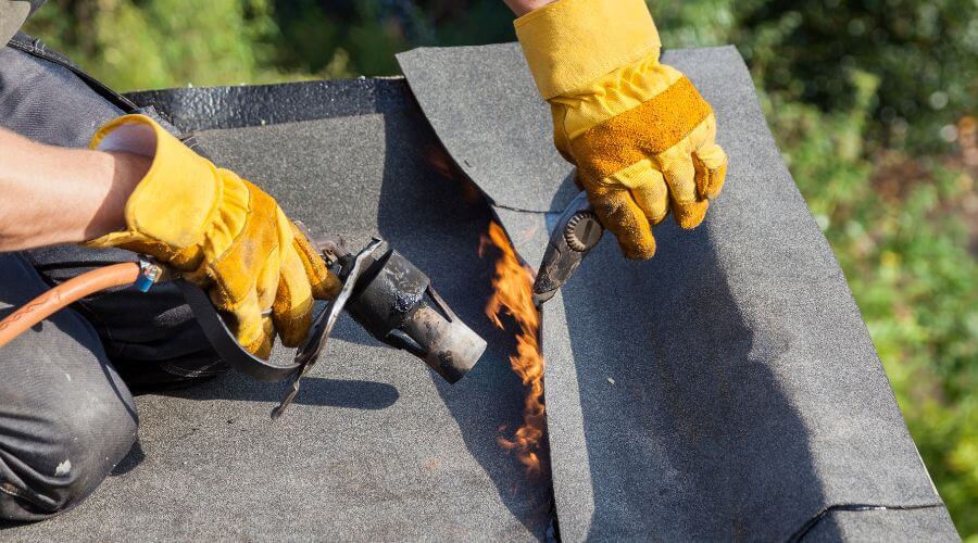 Professional flood damage restoration services in Harristown, IL